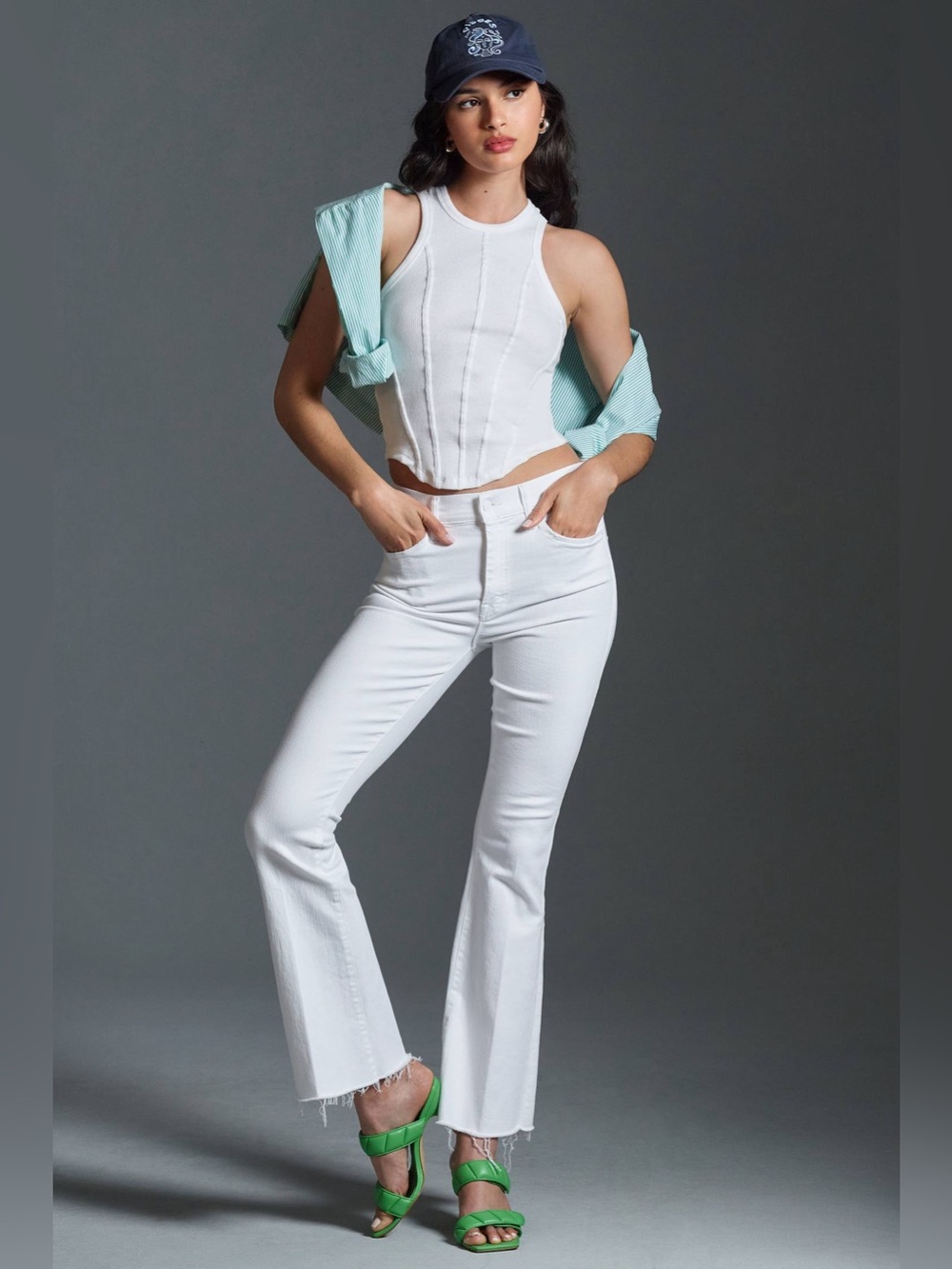 Mother The Hustler Ankle Fray white jeans 25 Tuckernuck Anthropologie flare